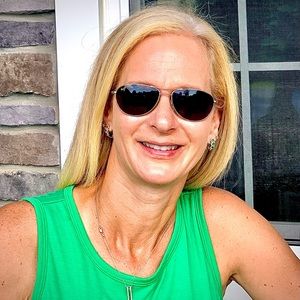 Meet your Posher, Shelly